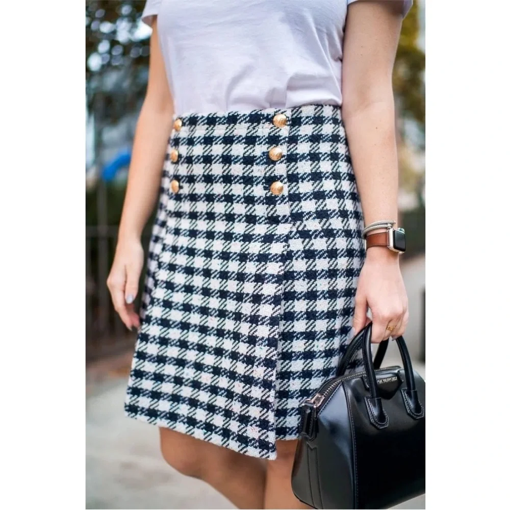 Talbots houndstooth wool blend A-Line Skirt- worn maybe 2-3times- retail 109‎